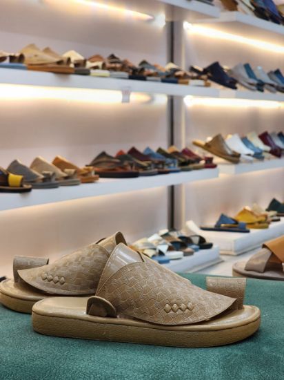 صورة شرقي شغل يدوي مديل س46